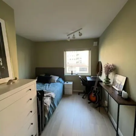 Dinbnb I 2 Balconies I Newly Renovated I Urban Location Берген