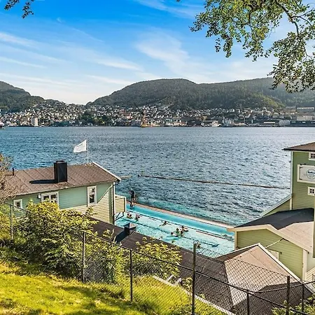 Dinbnb I 2 Balconies I Newly Renovated I Urban Location * Берген