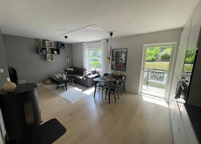 Apartament Dinbnb I 2 Balconies I Newly Renovated I Urban Location Bergen