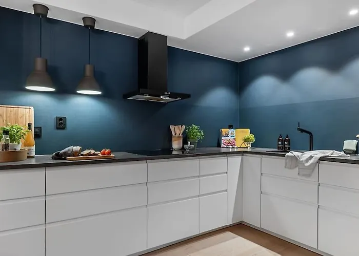 Apartament Dinbnb I 2 Balconies I Newly Renovated I Urban Location *